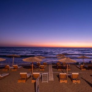 Romantic Palace Beach Apartments